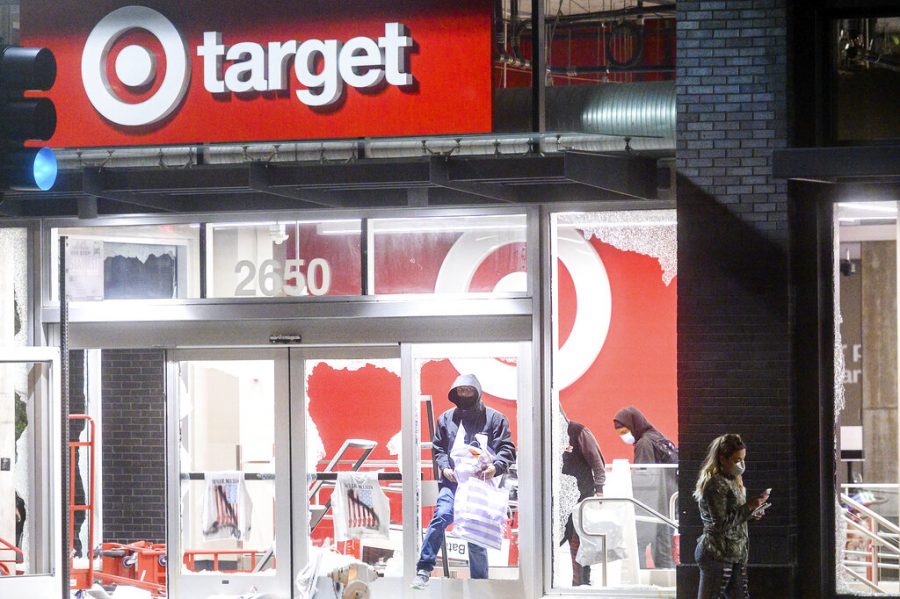 People+looting+a+Target+store